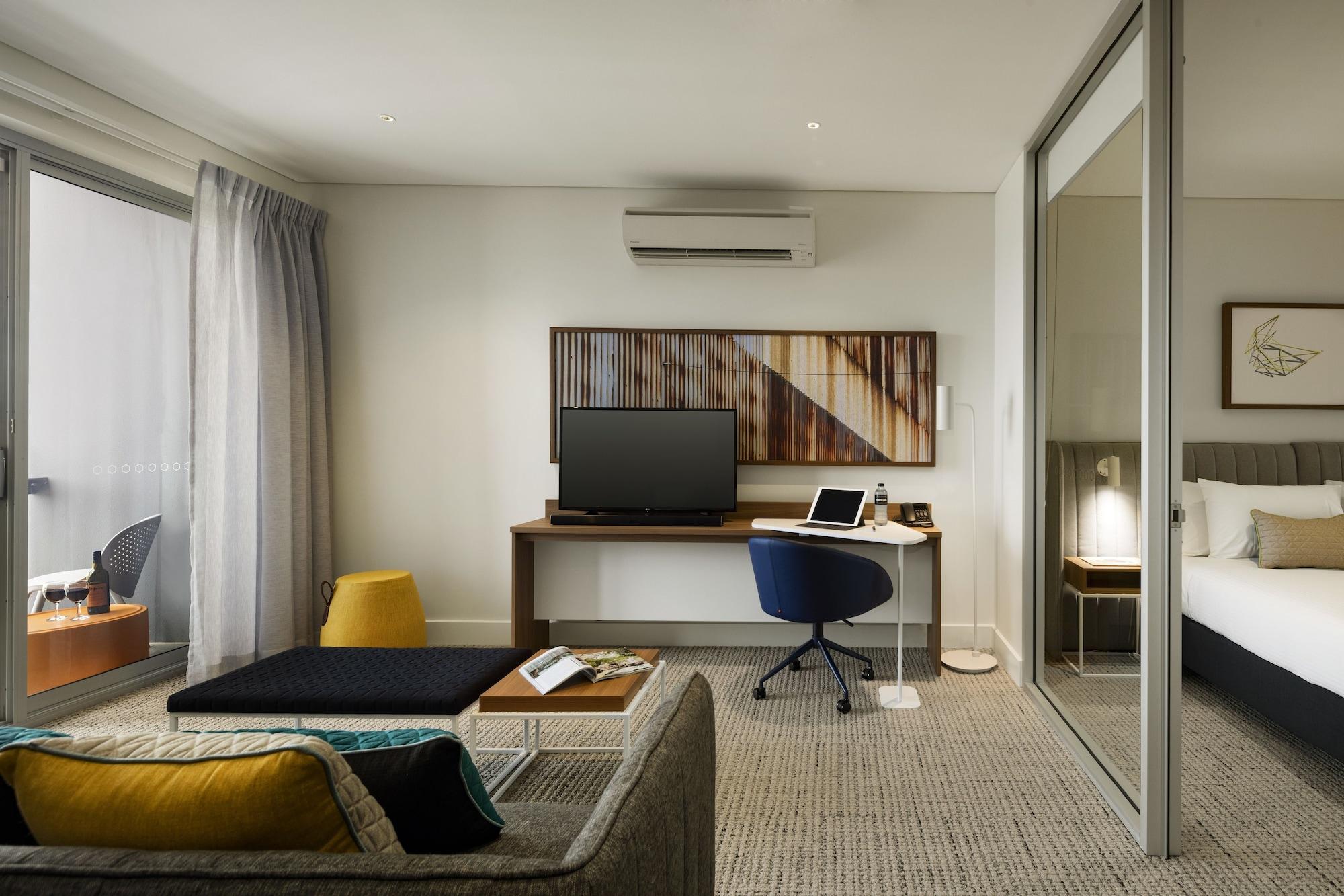 Quest Port Adelaide Aparthotel Bagian luar foto