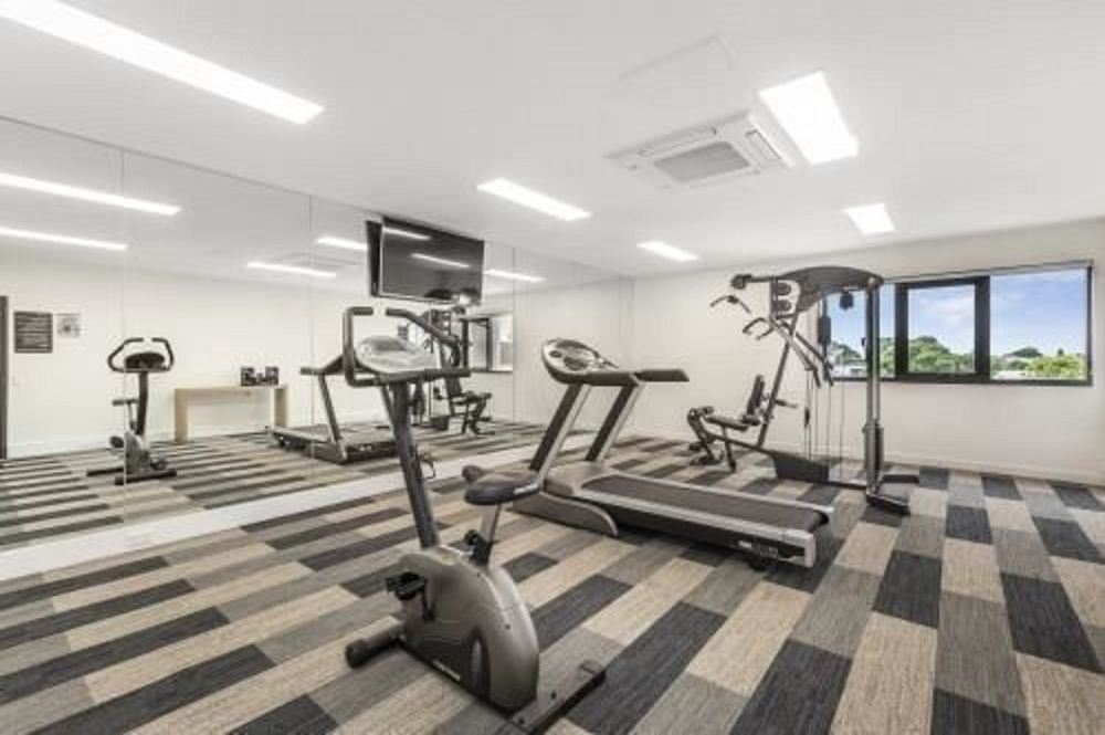 Quest Port Adelaide Aparthotel Bagian luar foto